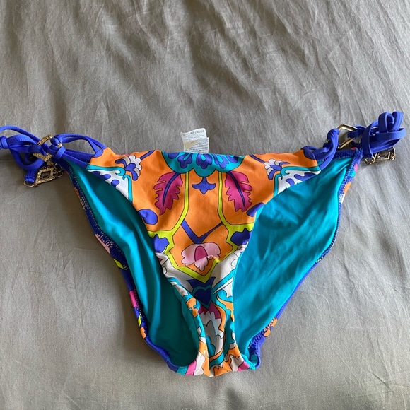 Trina Turk two piece- - Picture 4 of 7